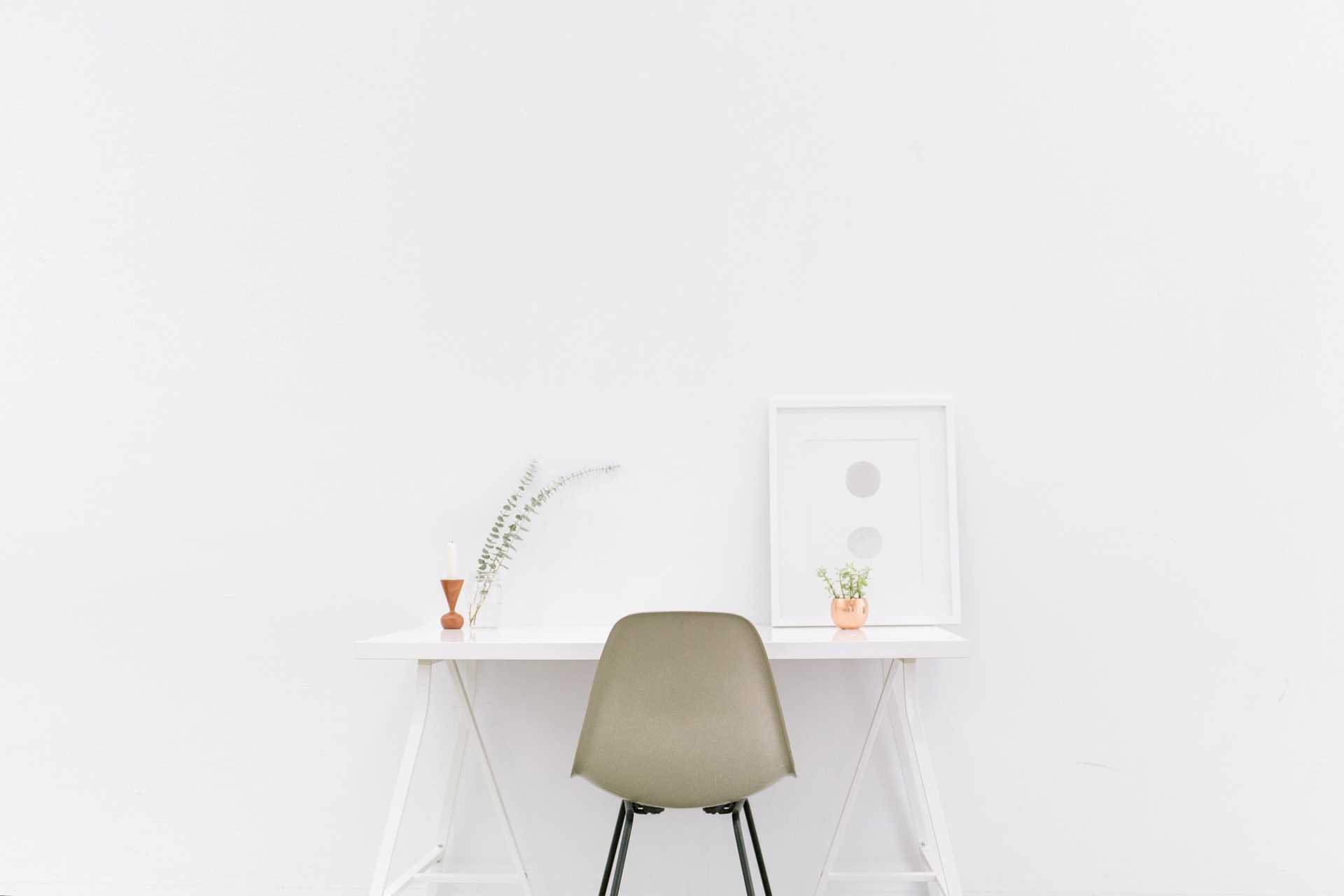 Desk for minimalists - Featured image