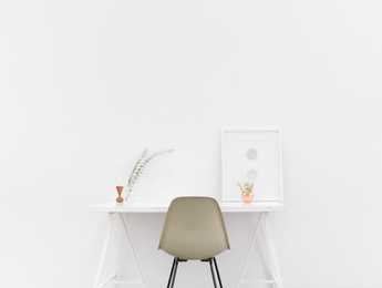 Desk for minimalists - Featured image